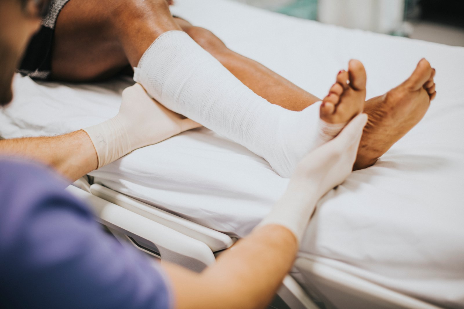 Fracture Orthopaedic & Trauma Care by Dr Neelesh Damani